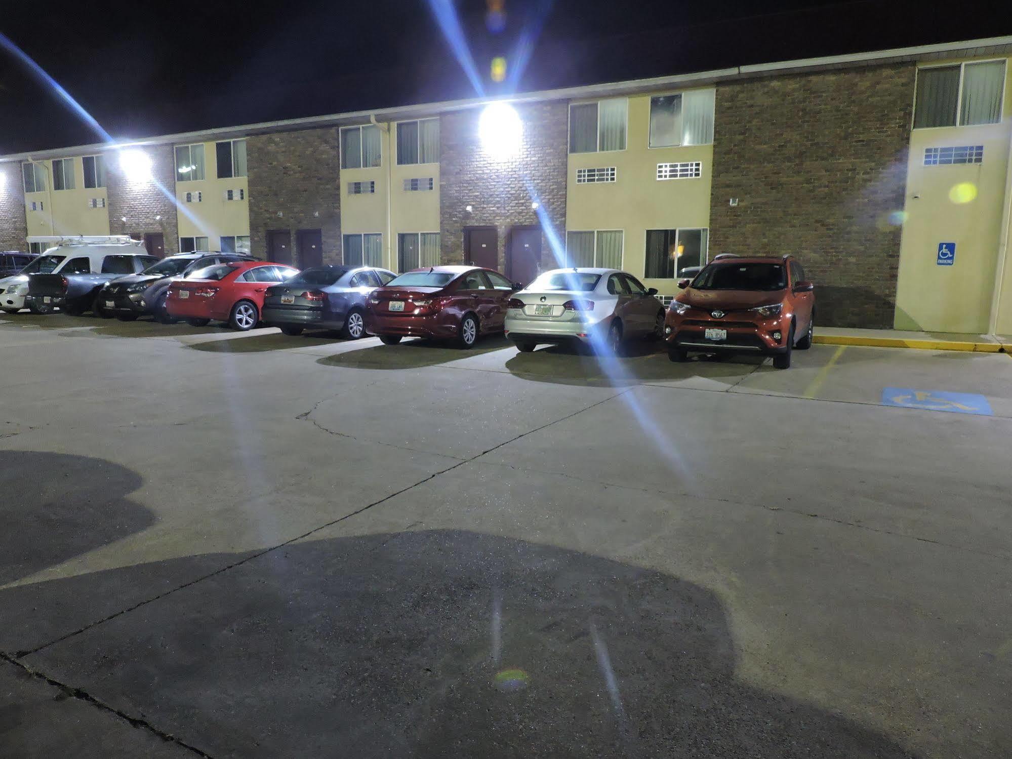 Baymont By Wyndham Bowling Green Exterior foto