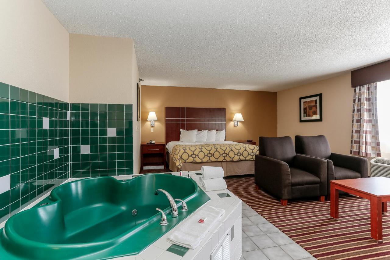 Baymont By Wyndham Bowling Green Exterior foto